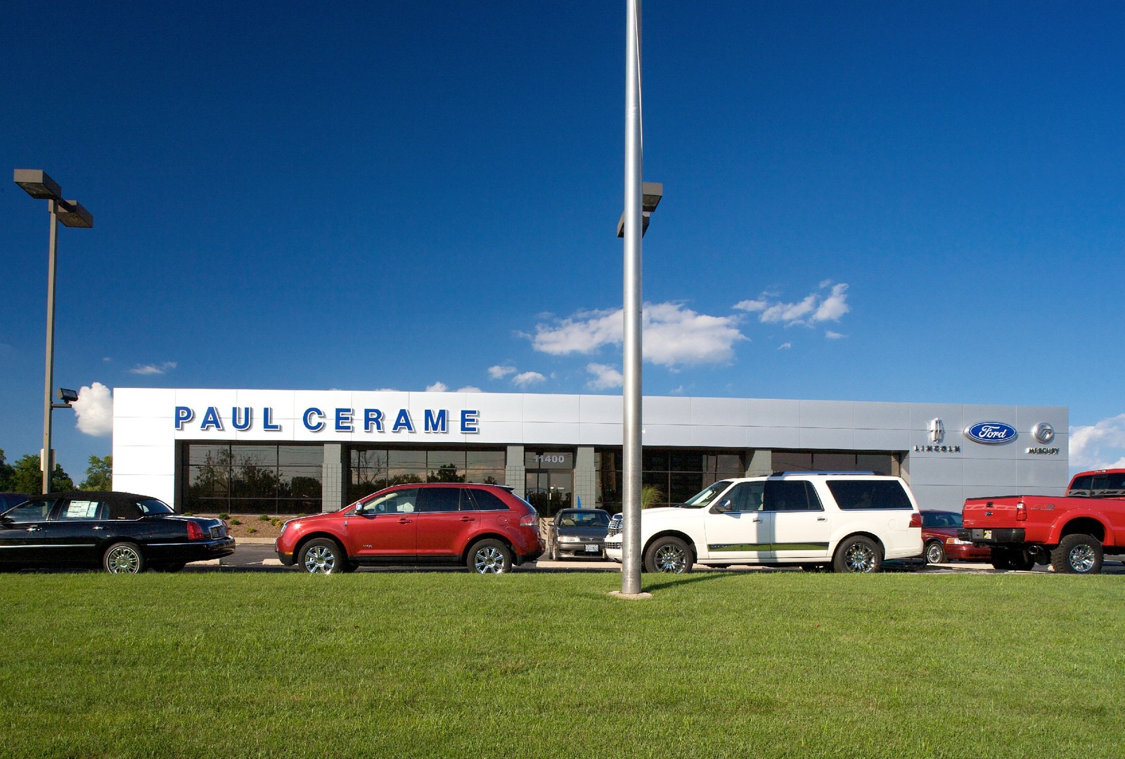 Paul Cerame Ford sells to Ivette Dominguez-Drawe and Rick Jones with Performance Brokerage
